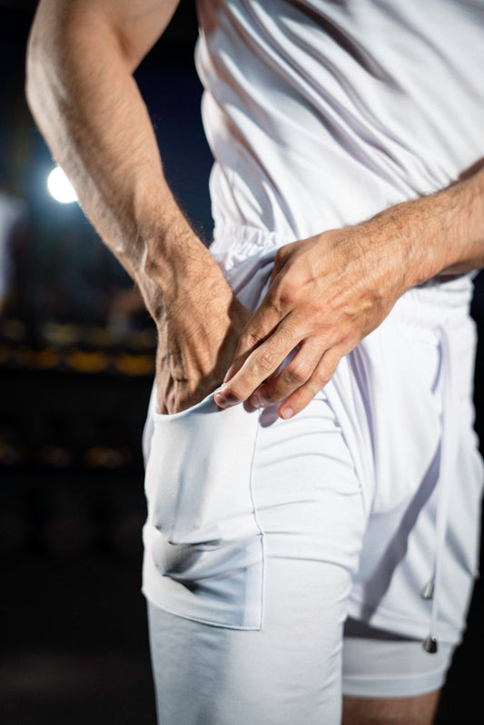 Owl Essential Performance Short white