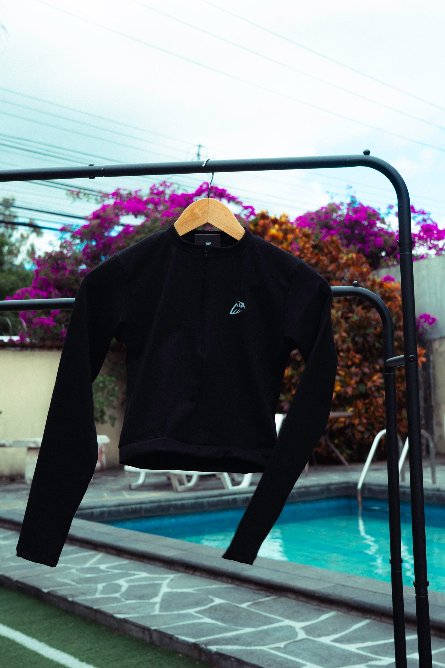 Owl Essentials V2 Women’s Black Zip Long Sleeve